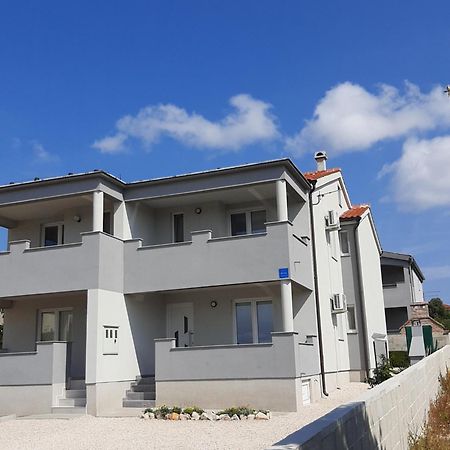 Apartman Jadranka Вир Екстериор снимка
