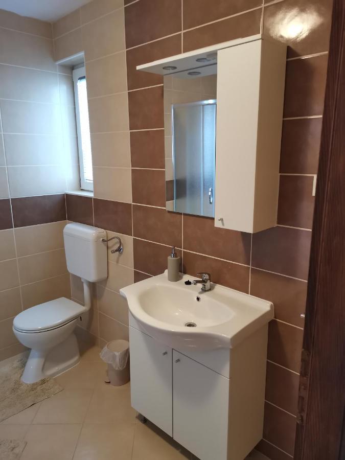 Apartman Jadranka Вир Екстериор снимка
